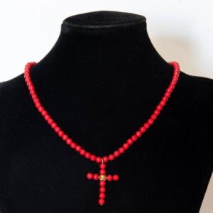 COLLAR BOLA Y CRUZ ROJO